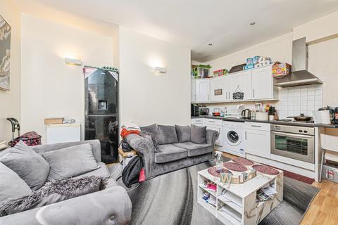 3 bedroom terraced house for sale, Moss Street, Huddersfield