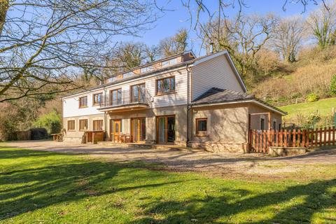 4 bedroom detached house for sale, Carmarthen Road, Kidwelly SA17