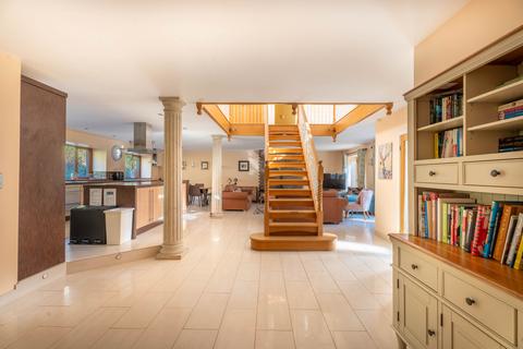 4 bedroom detached house for sale, Carmarthen Road, Kidwelly SA17