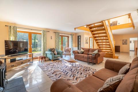4 bedroom detached house for sale, Carmarthen Road, Kidwelly SA17