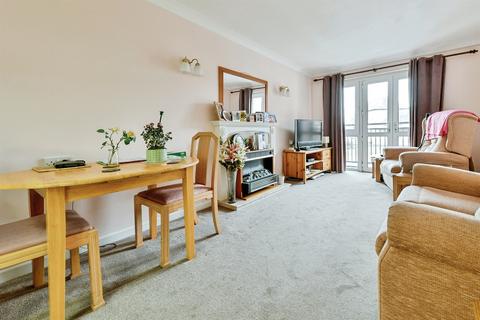 2 bedroom retirement property for sale, Bedford Road, Hitchin