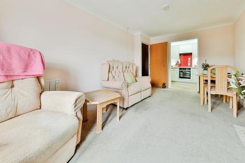2 bedroom retirement property for sale, Bedford Road, Hitchin
