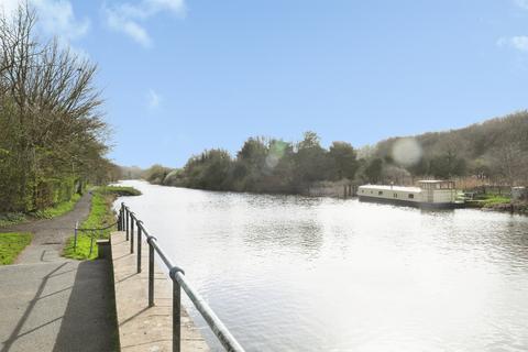 2 bedroom flat for sale, Wrenbury Drive, Northwich