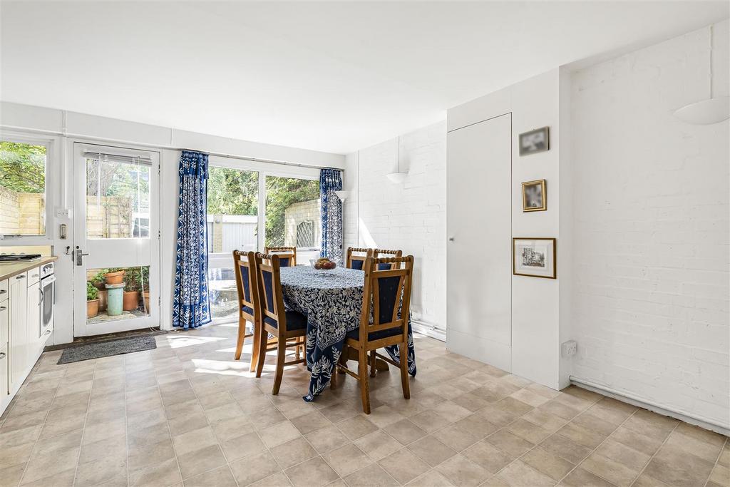 House in Cambridge, Highsett, Petersfield - View 3