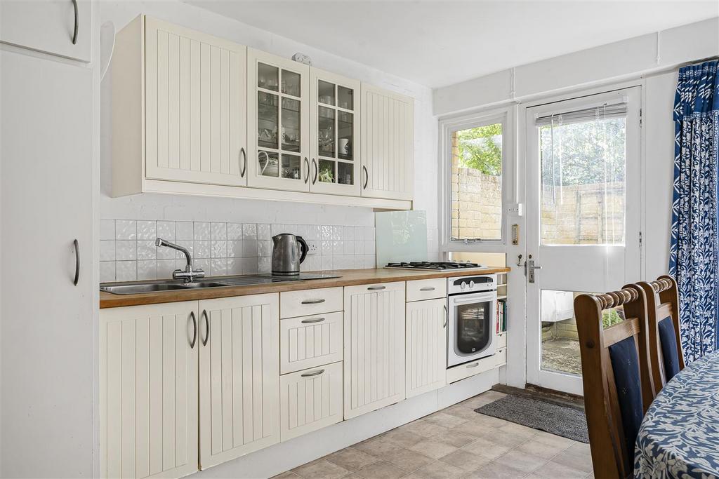 House in Cambridge, Highsett, Petersfield - View 4