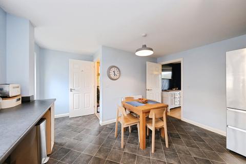 3 bedroom end of terrace house for sale, Poppy Fields Close, Matlock