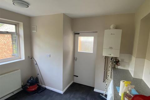 5 bedroom detached house to rent, Roe Green Lane, Hatfield