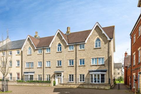 2 bedroom flat for sale, Chopin Mews, SWINDON, Wiltshire, SN25