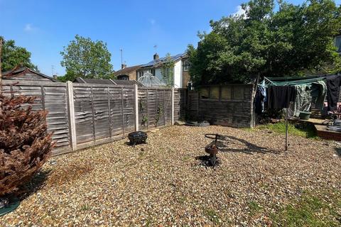 4 bedroom terraced house to rent, Veritys, Hatfield