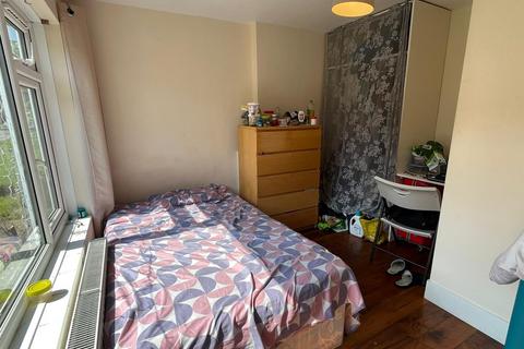 4 bedroom terraced house to rent, Veritys, Hatfield
