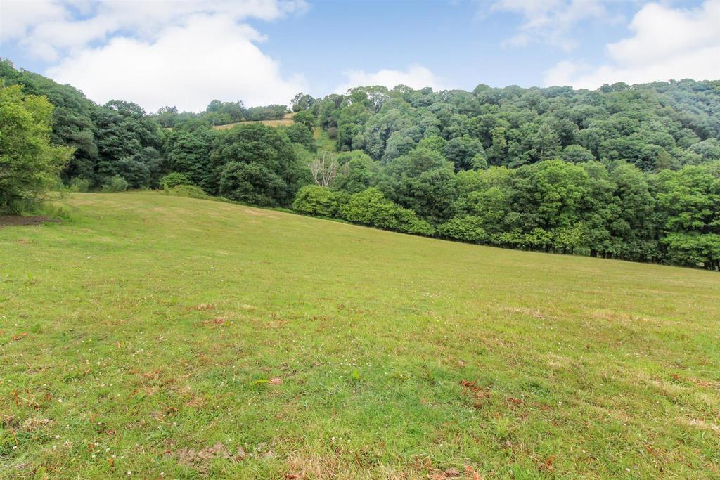 Tyn Y Cestyll Road, Glyn Ceiriog - View 3