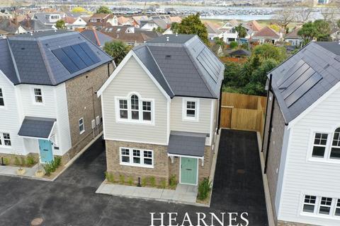 3 bedroom detached house for sale, Blandford Road, Hamworthy, Poole, BH15