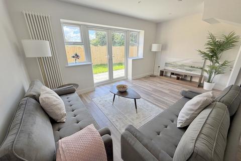 3 bedroom detached house for sale, Blandford Road, Hamworthy, Poole, BH15
