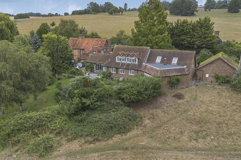 4 bedroom semi-detached house for sale, Leighton Buzzard Road, Water End, HP1