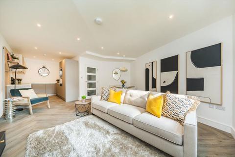 Coral Row, Battersea SW11