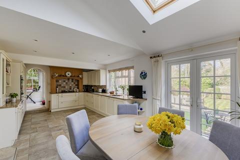 4 bedroom house for sale, London Road, Ascot, SL5