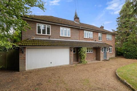 5 bedroom detached house to rent, Morella Close, Wentworth Estate, Virginia Water GU25 4AT