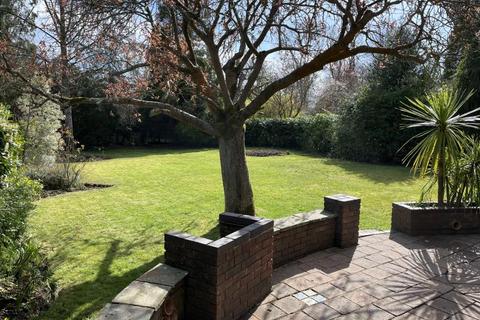5 bedroom detached house to rent, Morella Close, Wentworth Estate, Virginia Water GU25 4AT