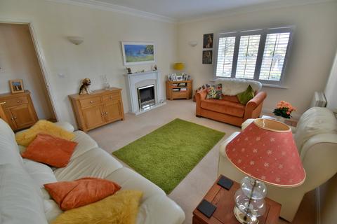 2 bedroom retirement property for sale, Ringwood Road, Ferndown, BH22