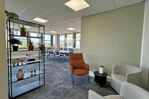 Office to rent, Styal Rd Manchester M22 5WY