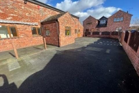 Office to rent, Back Ln Sandbach CW11 2UN