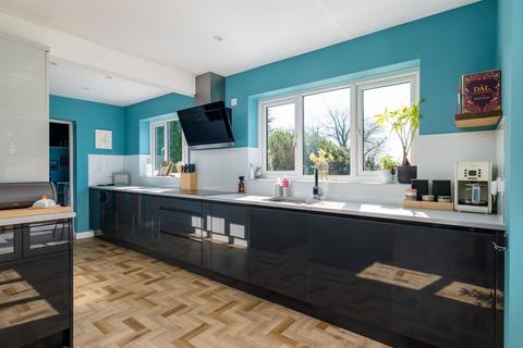 6 bedroom detached house for sale, Westfield Road, Oakley, Bedfordshire, MK43