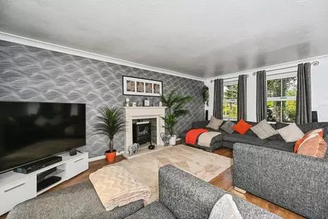 4 bedroom detached house for sale - Widok 2