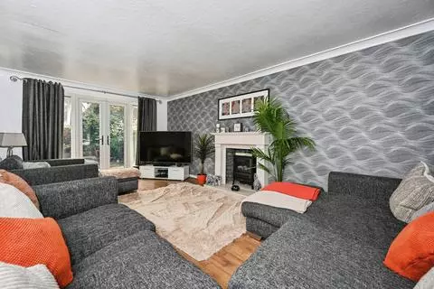 4 bedroom detached house for sale - Widok 3