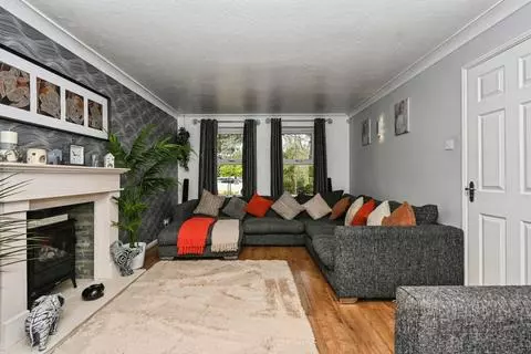 4 bedroom detached house for sale - Widok 5