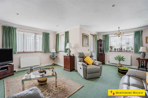 undefined, Brook Park Close, London