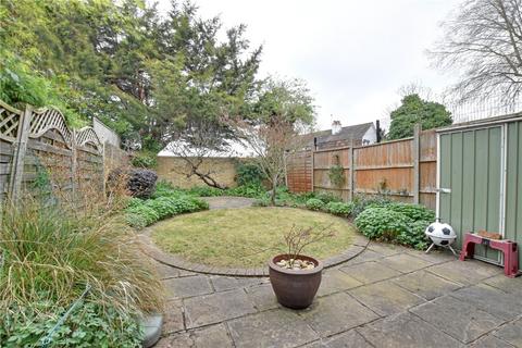 4 bedroom end of terrace house for sale, Hamlea Close, Lee, London, SE12