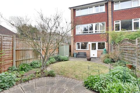 4 bedroom end of terrace house for sale, Hamlea Close, Lee, London, SE12