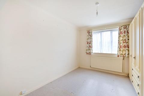 1 bedroom flat for sale, Chichester Close, Hampton, TW12