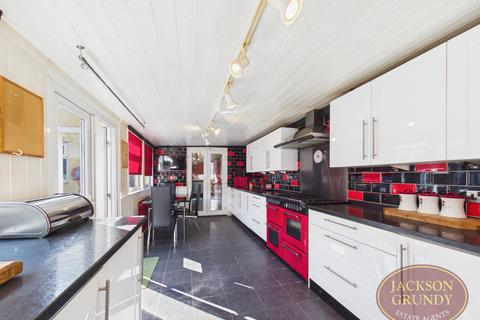 4 bedroom detached house for sale, Station Road, Great Billing, NN3 9DS