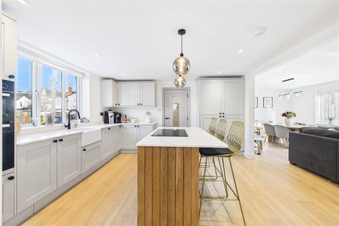 4 bedroom detached house for sale, Closeworth Road, Farnborough, Hampshire, GU14
