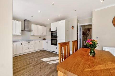 4 bedroom detached house for sale, Farro Drive, York