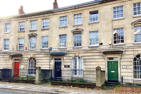 Queens Road, Reading, Berkshire, RG1