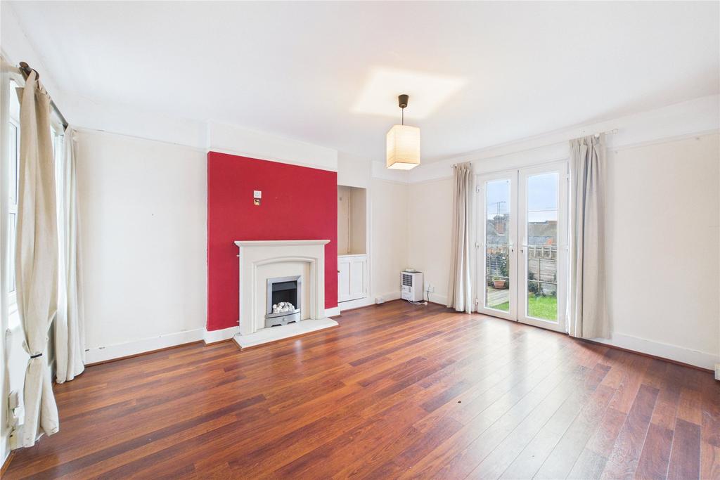 Apartment in Reading - View 2