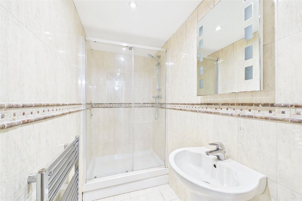 Apartment in Reading - View 5