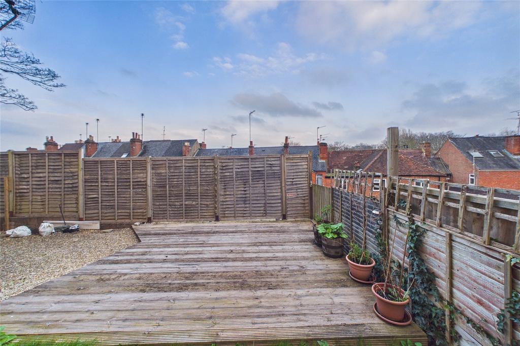 Apartment in Reading - More