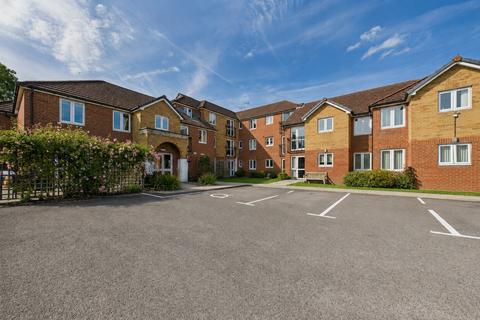 1 bedroom retirement property for sale, Yorktown Road, College Town, Sandhurst, Berkshire, GU47