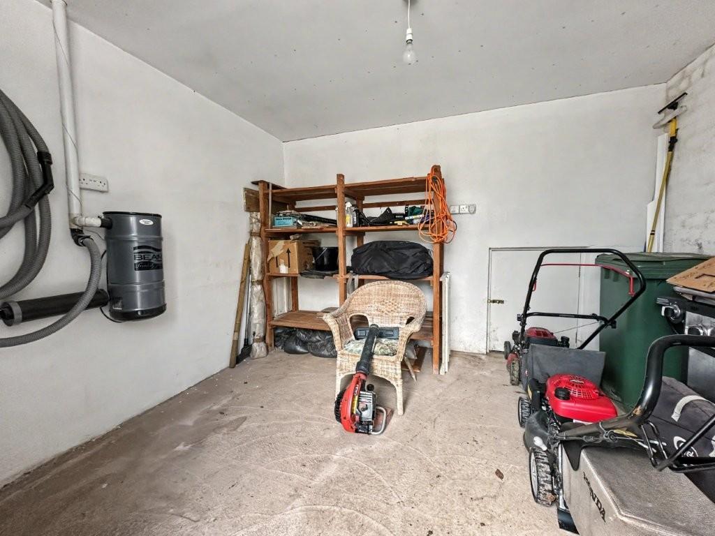 Garage interior, garage