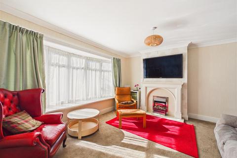 3 bedroom semi-detached house for sale, St. Annes Walk, Welton