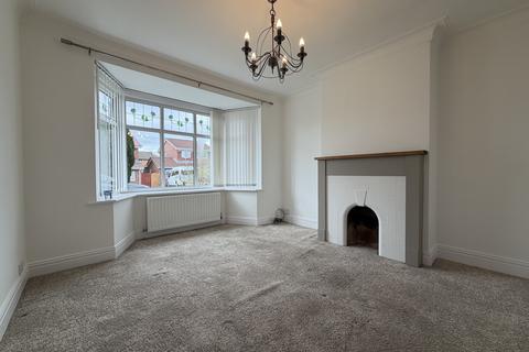 3 bedroom flat to rent, Vicars Lane, Newcastle upon Tyne NE7
