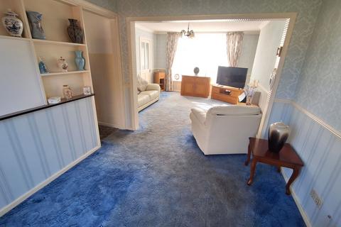 3 bedroom semi-detached house for sale, Roxburgh Road, Nuneaton, CV11 4RR