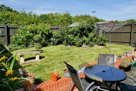 3 bedroom semi-detached house for sale, Larkspur Drive, High Penn Park, Calne