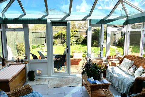 3 bedroom semi-detached house for sale, Larkspur Drive, High Penn Park, Calne