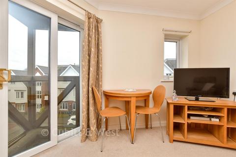2 bedroom flat for sale, Station Road, Sutton, Surrey