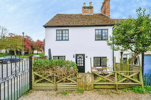 3 bedroom character property for sale, Lawn Lane, Hemel Hempstead