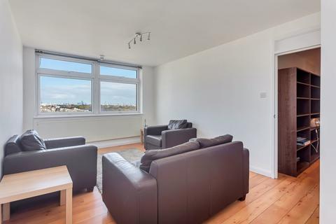 3 bedroom flat for sale, Shepherds Bush Green, London W12
